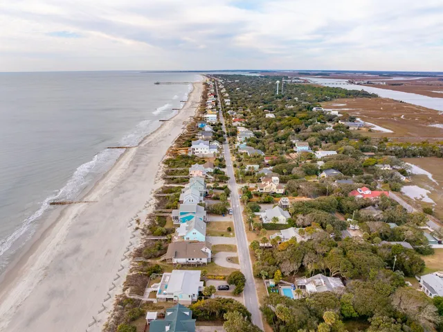 $1,525,000 | 904 East Arctic Avenue, Folly Beach, SC 29439