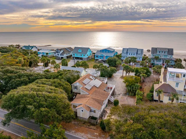 $1,525,000 | 904 East Arctic Avenue, Folly Beach, SC 29439