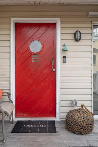 $1,525,000 | 904 East Arctic Avenue, Folly Beach, SC 29439