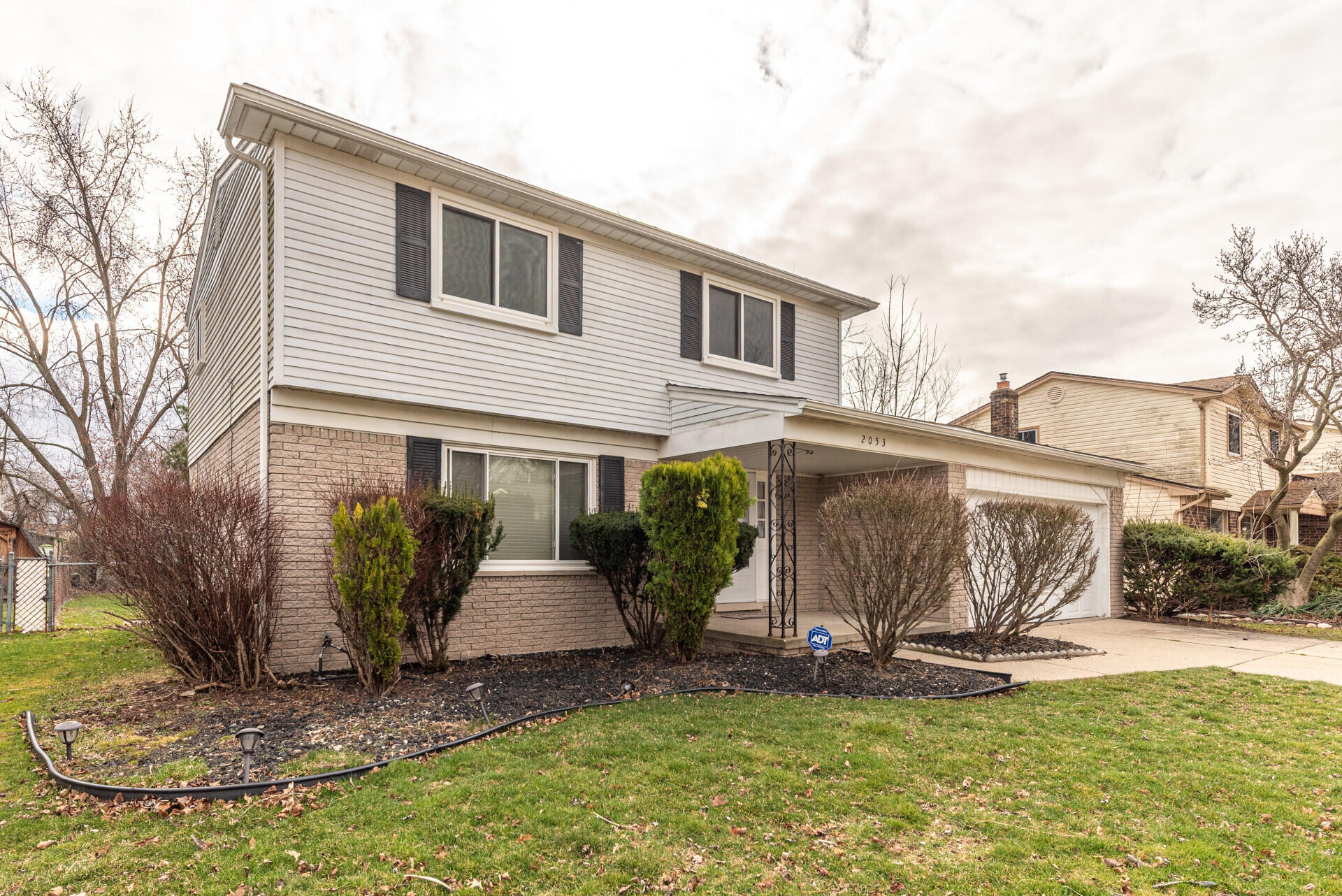 2053 Brookfield Street Canton, MI 48188 - Photo 2 of 24 001_36