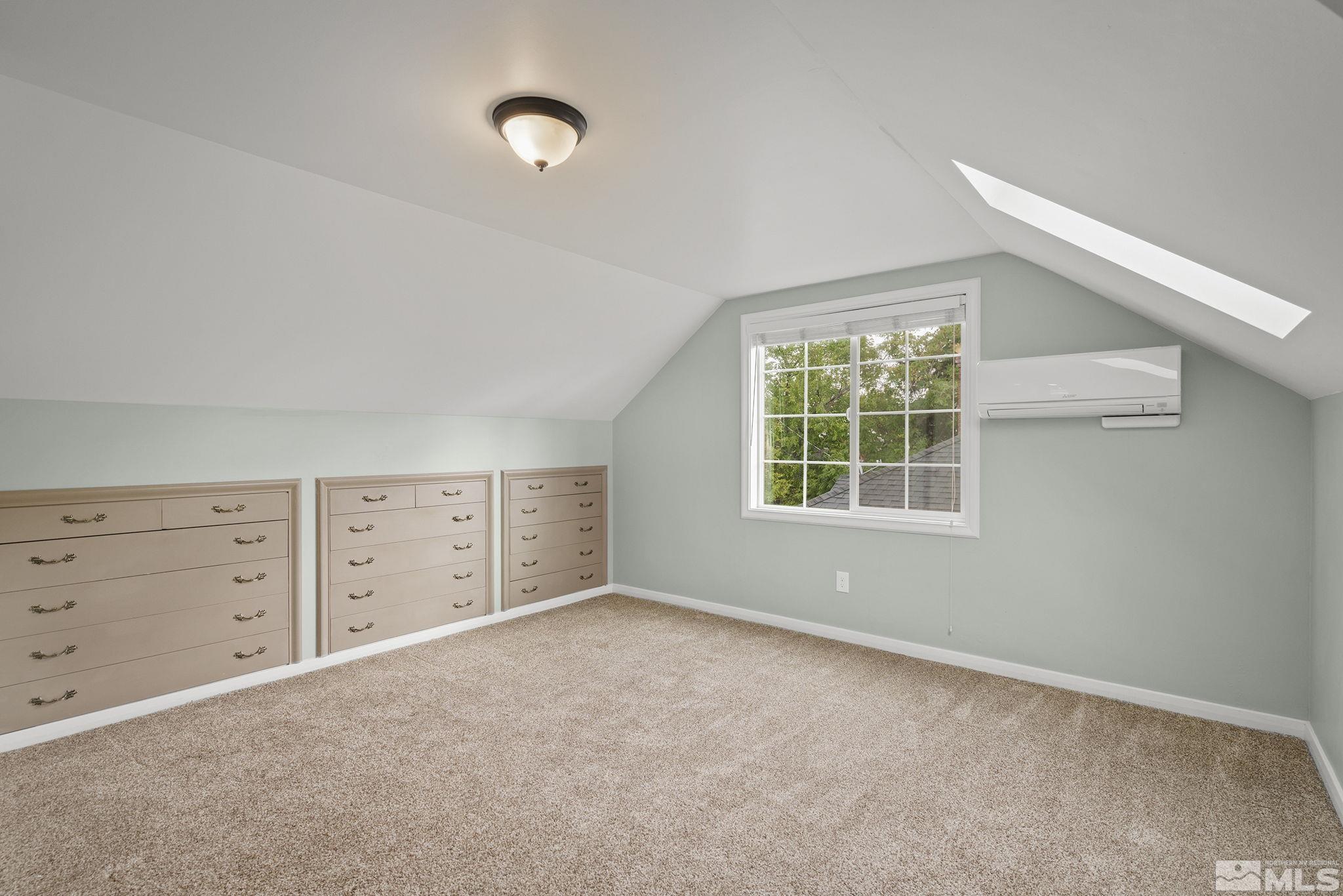 701 Stewart Street Reno, NV 89502 - Photo 17 of 40 an empty room with windows