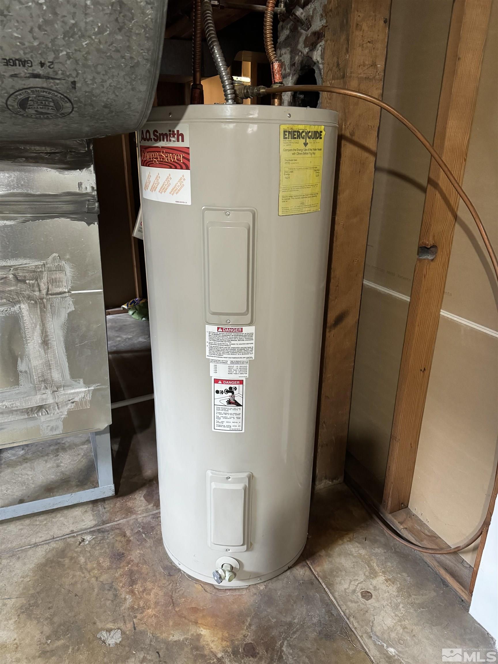701 Stewart Street Reno, NV 89502 - Photo 33 of 40 a view of water heater room