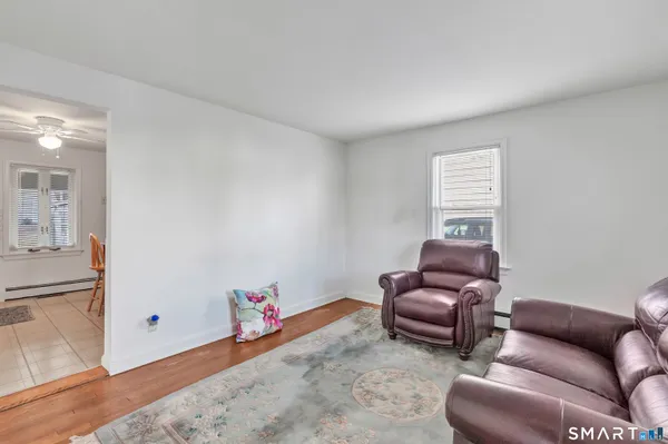 $699,900 | 669 Queen Street, Bridgeport, CT 06606