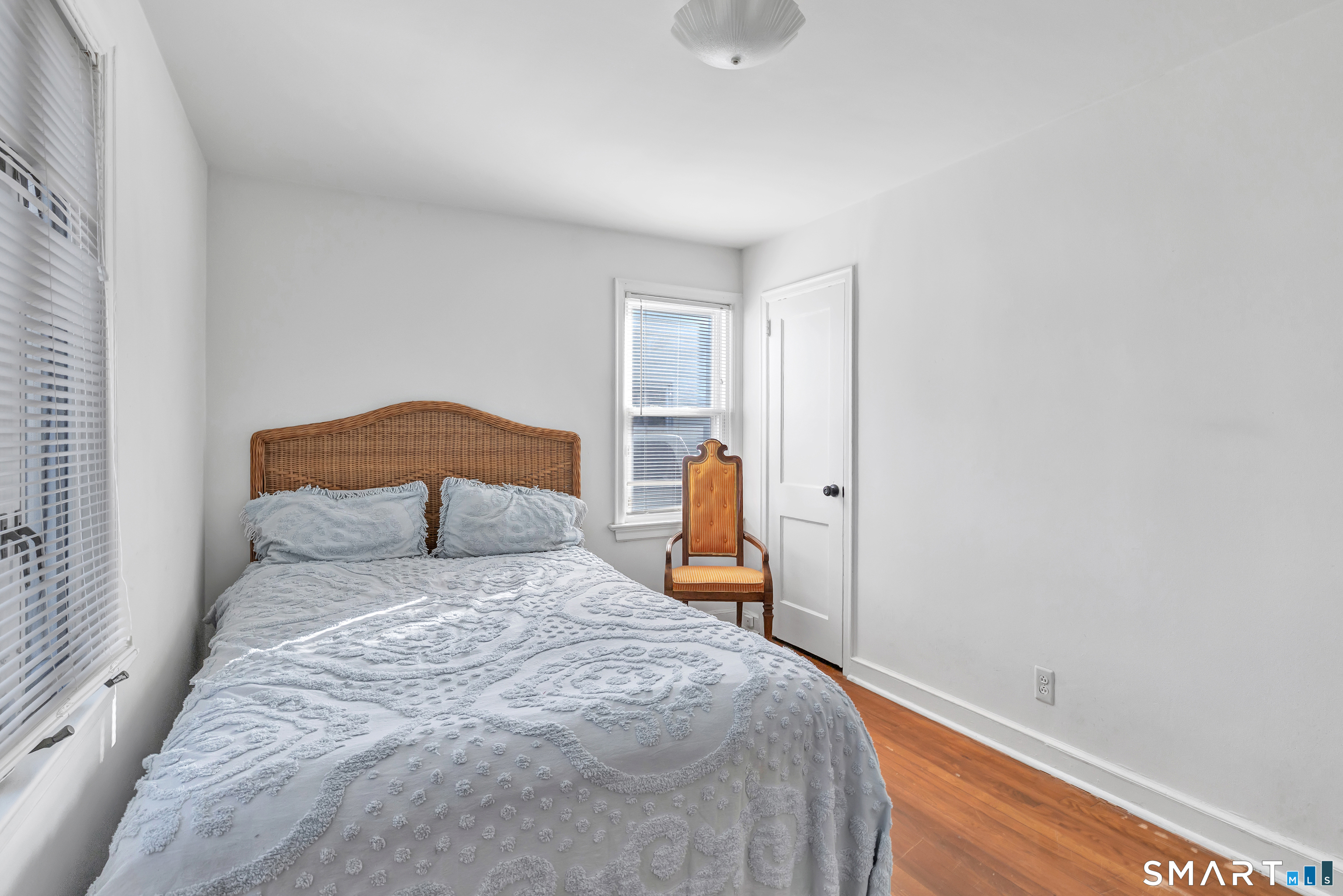 669 Queen Street Bridgeport, CT 06606 - Photo 10 of 40