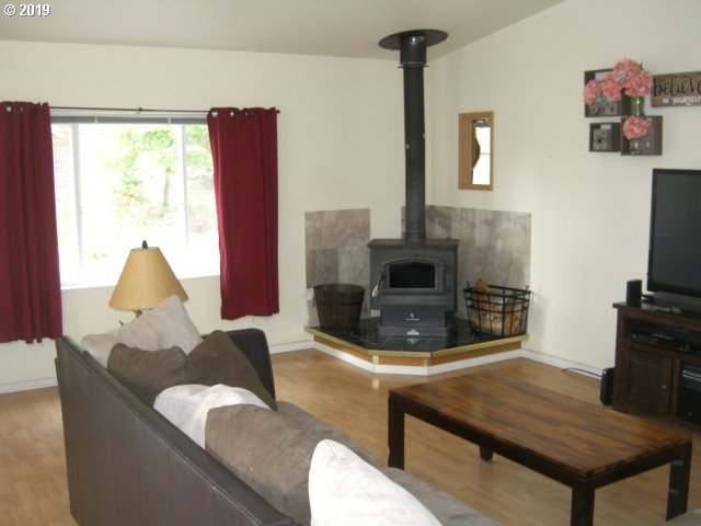 30829 Beaver Homes Road Rainier, OR 97048 - Photo 8 of 15