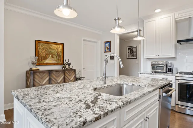 $1,400,000 | 46 Union Avenue, Unit 303, Saratoga Springs, NY 12866