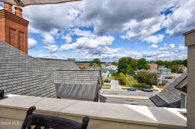 $1,400,000 | 46 Union Avenue, Unit 303, Saratoga Springs, NY 12866