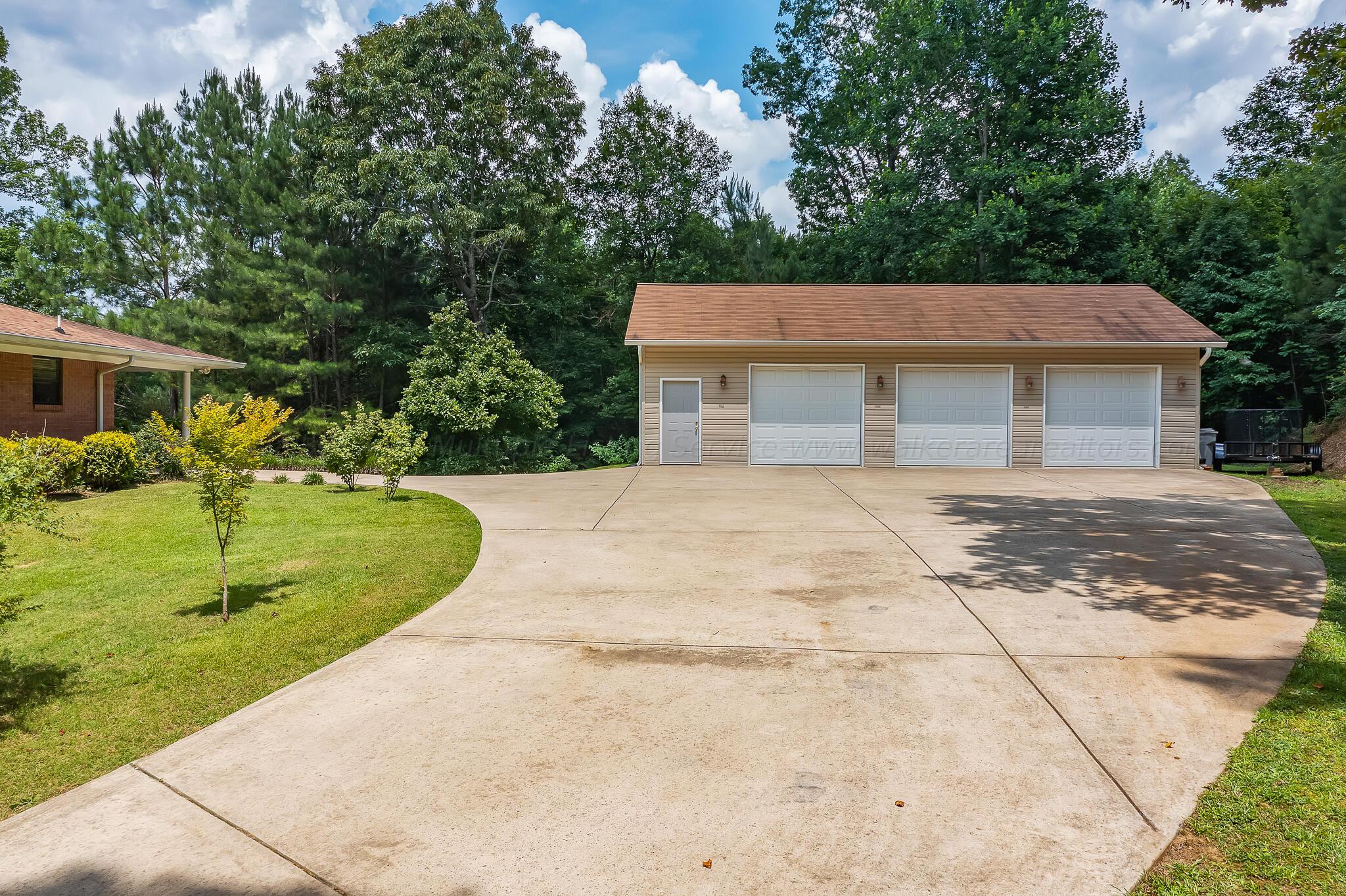 154 Battle Creek Road Jasper, AL 35503 - Photo 2 of 31 Gallery Image 2