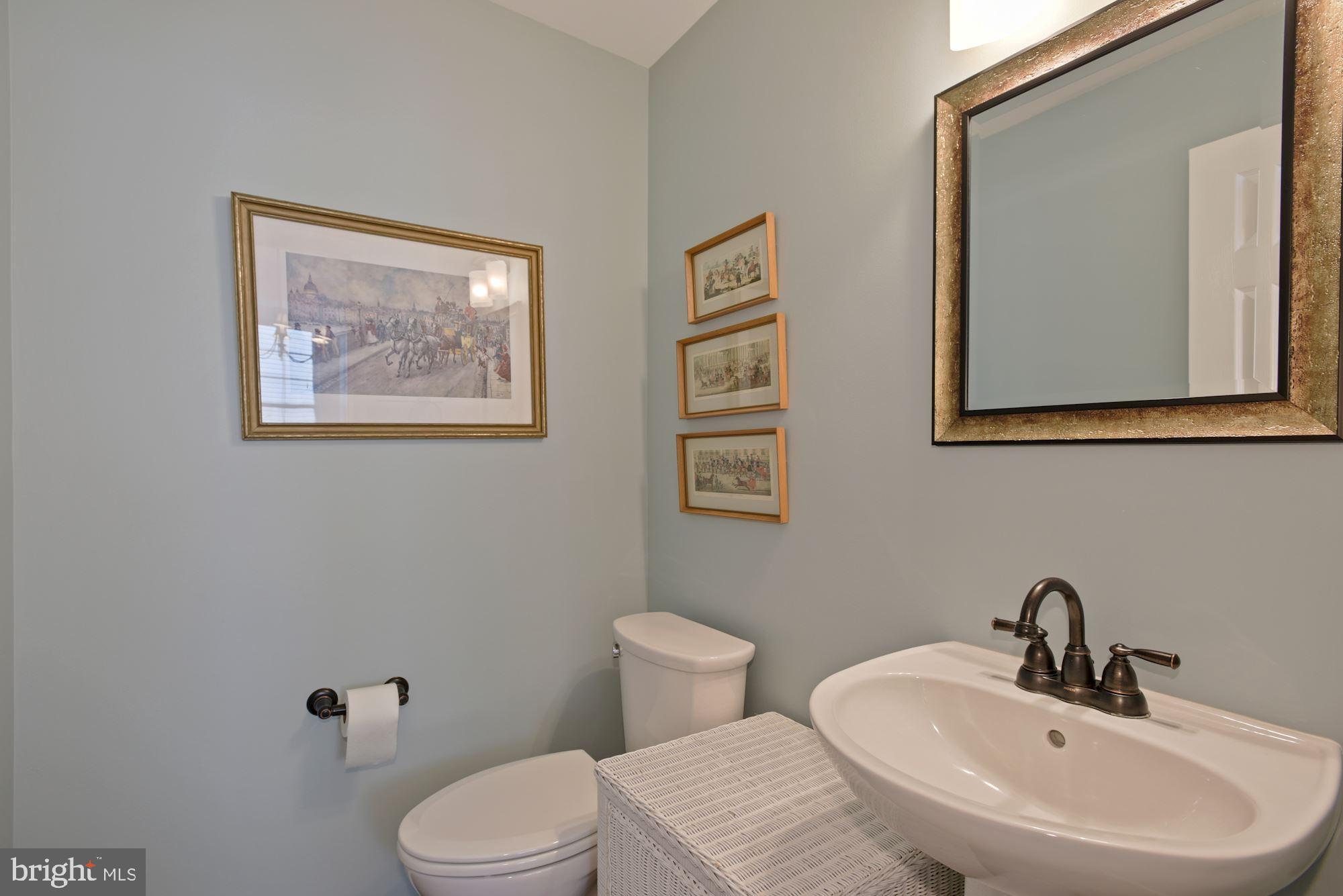1215 Wild Hawthorn Way Reston, VA 20194 - Photo 14 of 34 Powder Room