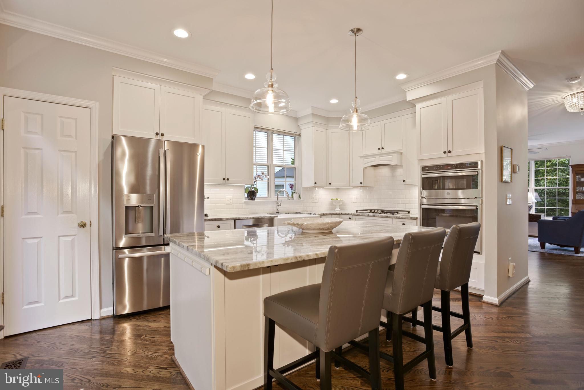 1215 Wild Hawthorn Way Reston, VA 20194 - Photo 8 of 34 Kitchen