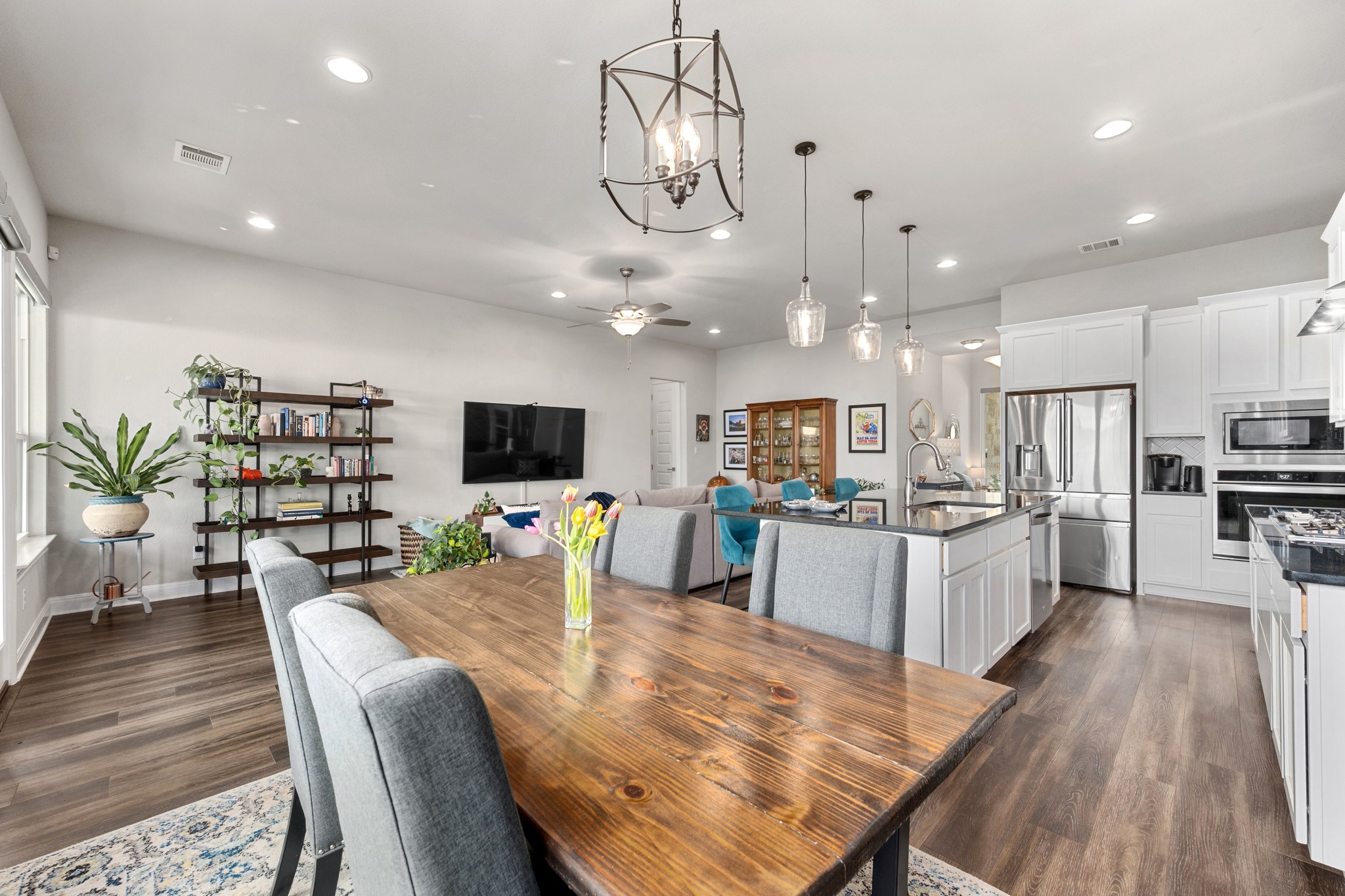 3925 Tavarez Street Round Rock, TX 78628 - Photo 12 of 27 Designer pendant lights