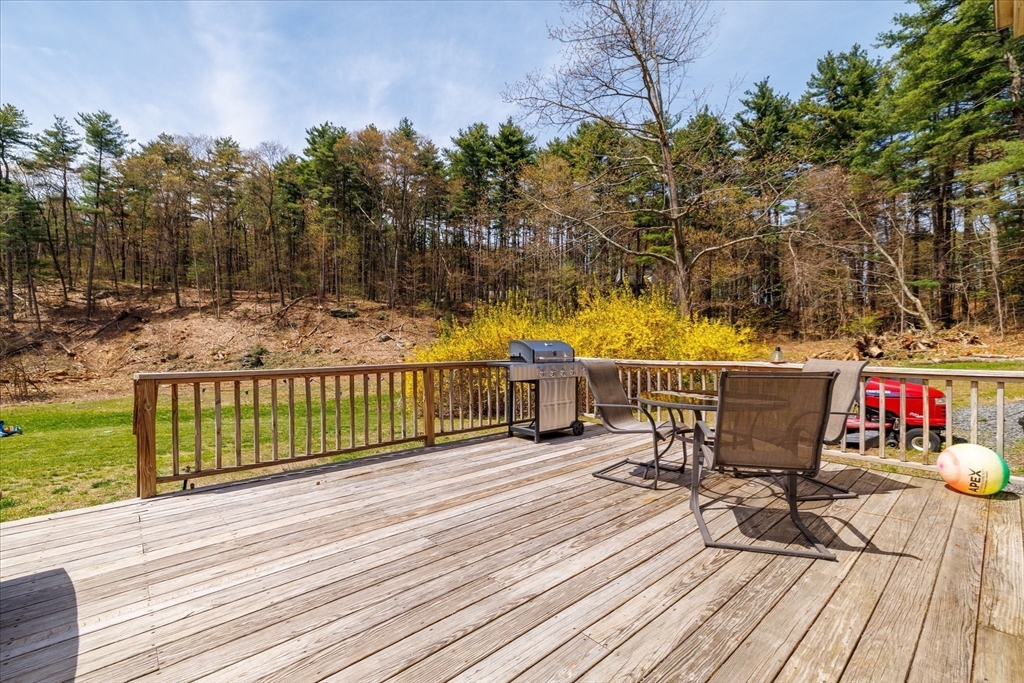 23 Marlboro Road Berlin, MA 01503 - Photo 33 of 39