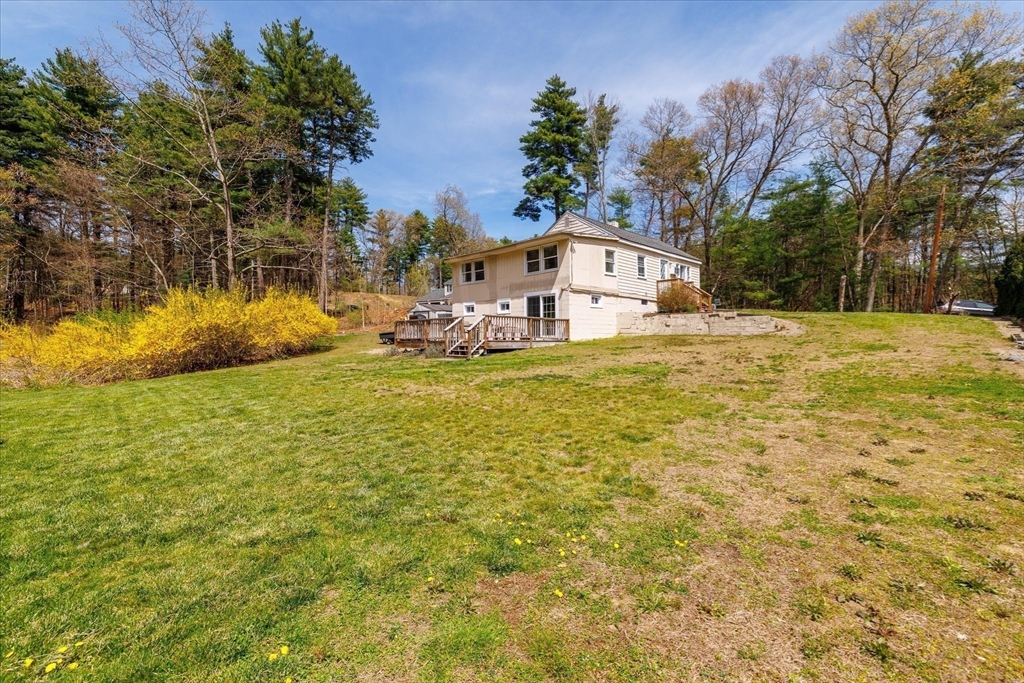 23 Marlboro Road Berlin, MA 01503 - Photo 36 of 39