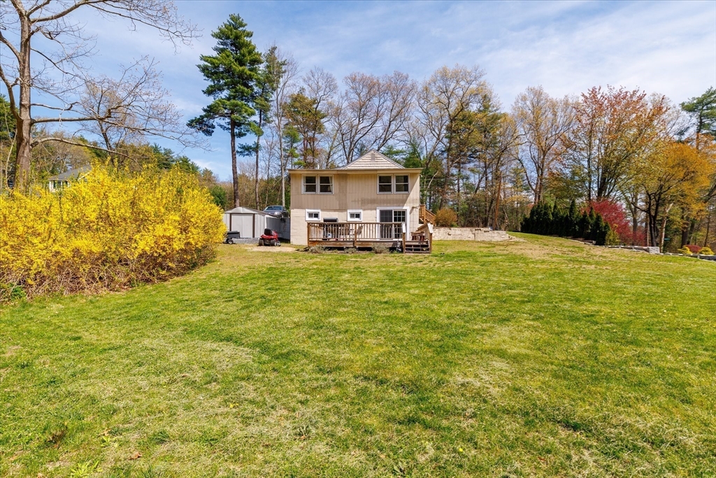 23 Marlboro Road Berlin, MA 01503 - Photo 37 of 39