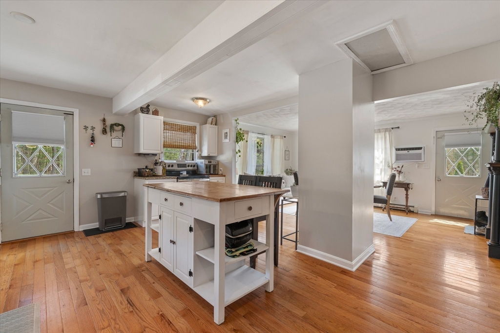 23 Marlboro Road Berlin, MA 01503 - Photo 7 of 39
