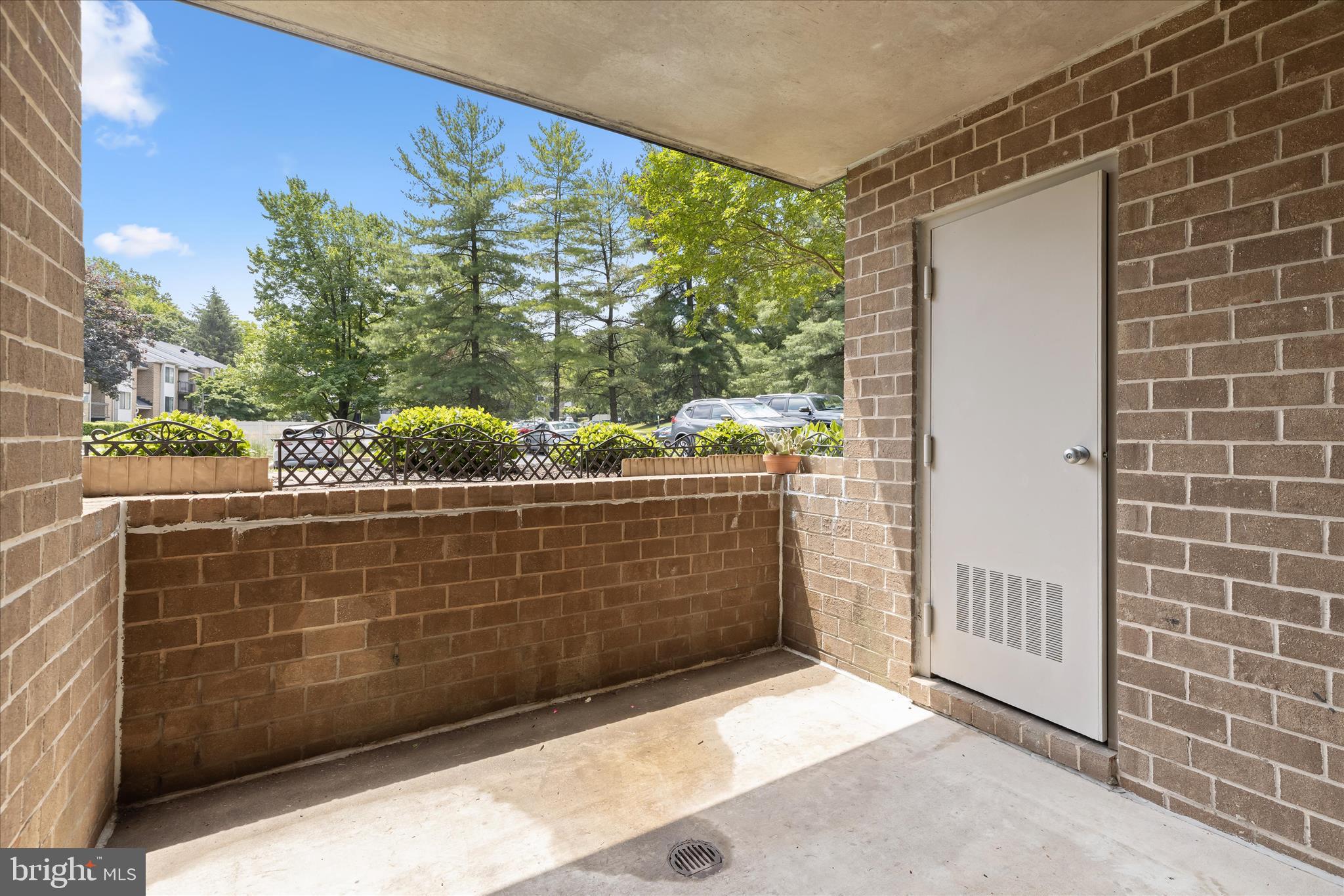 2 Glenamoy Road, Unit 101 Lutherville-Timonium, MD 21093 - Photo 28 of 30 Patio
