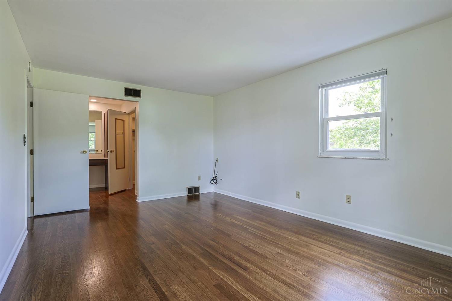 10639 Weil Road Montgomery, OH 45249 - Photo 29 of 54