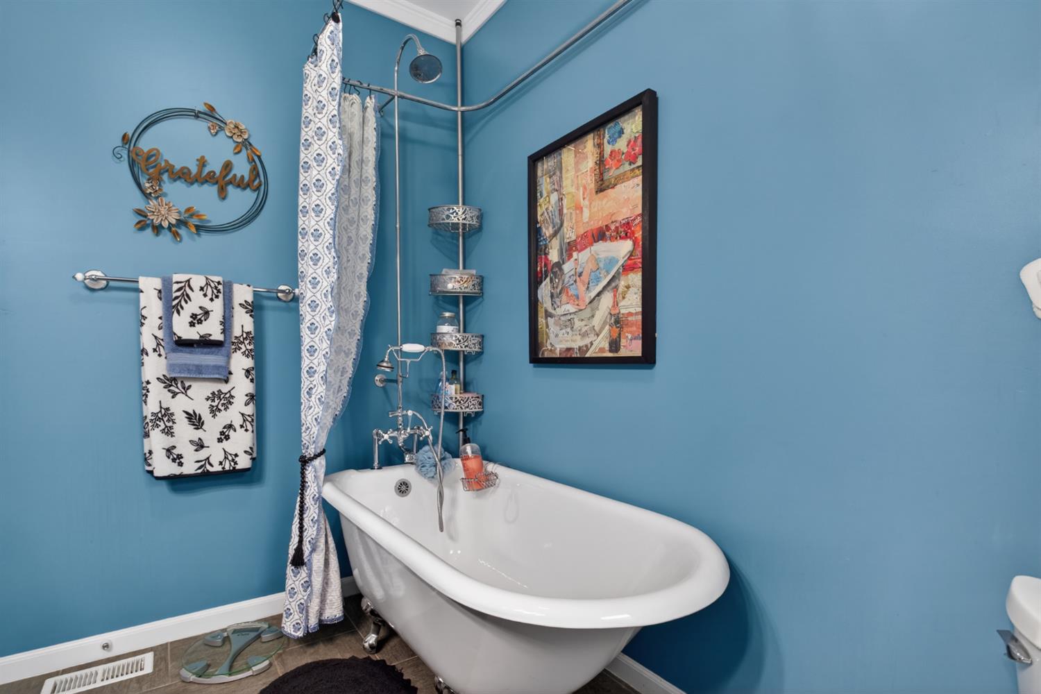 1203 Adam Street Tracy, CA 95376 - Photo 23 of 35