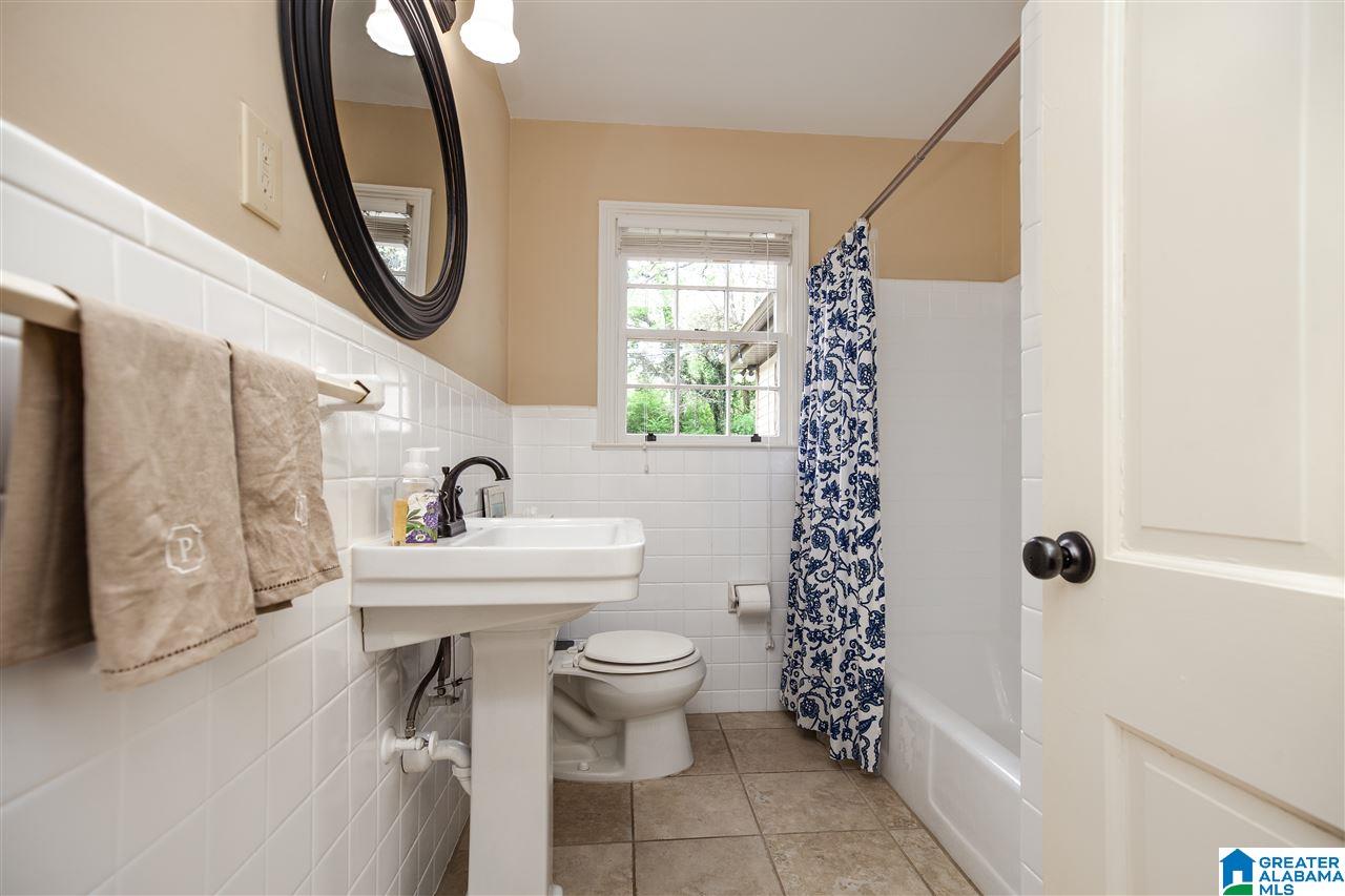 2132 Kent Way Birmingham, AL 35226 - Photo 23 of 37