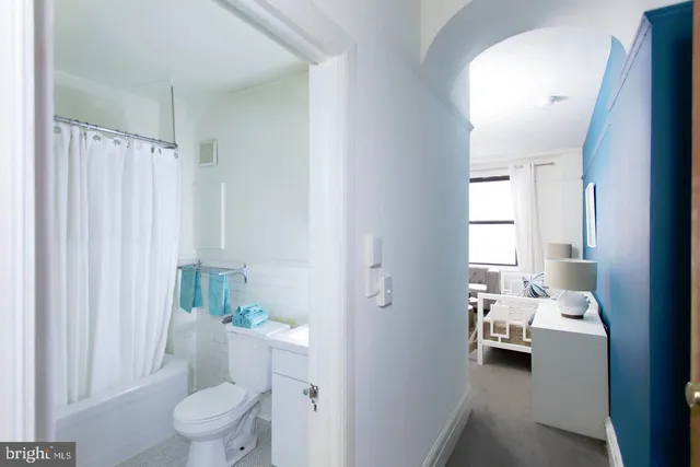 $1,195 | 1229 Chestnut Street, Unit 1517, Philadelphia, PA 19107