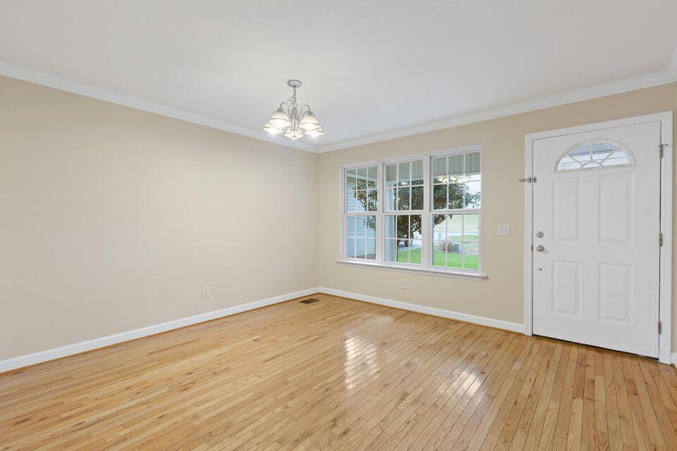 88 Battle Farm Court Rock Spring, GA 30739 - Photo 3 of 33 20220208173912207631000000-o