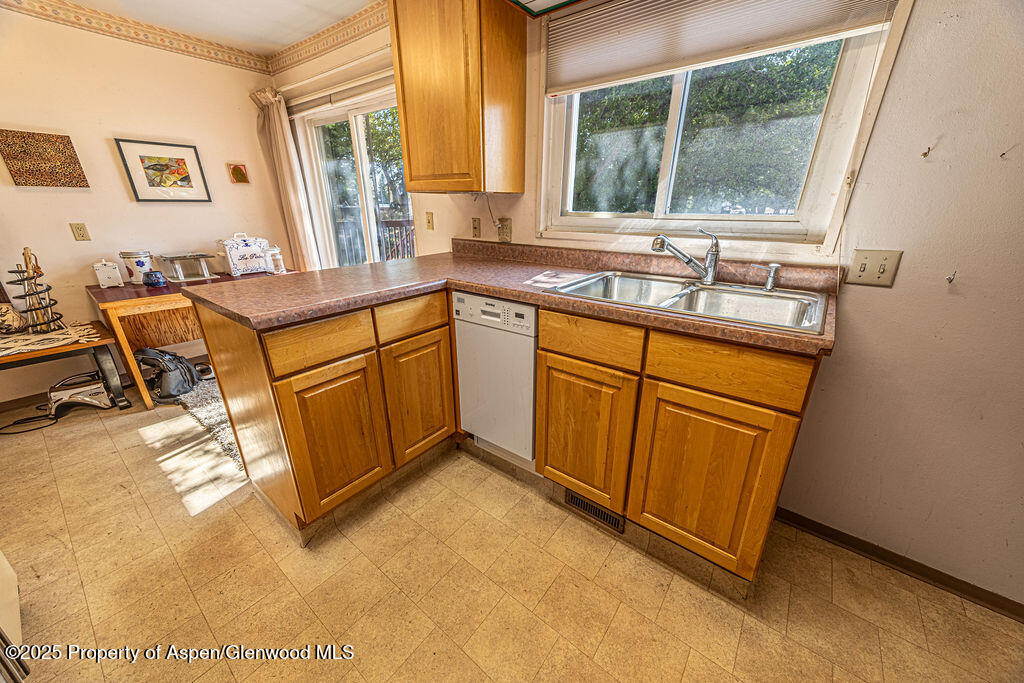 558 Steele Street Craig, CO 81625 - Photo 14 of 53 558Steele-35