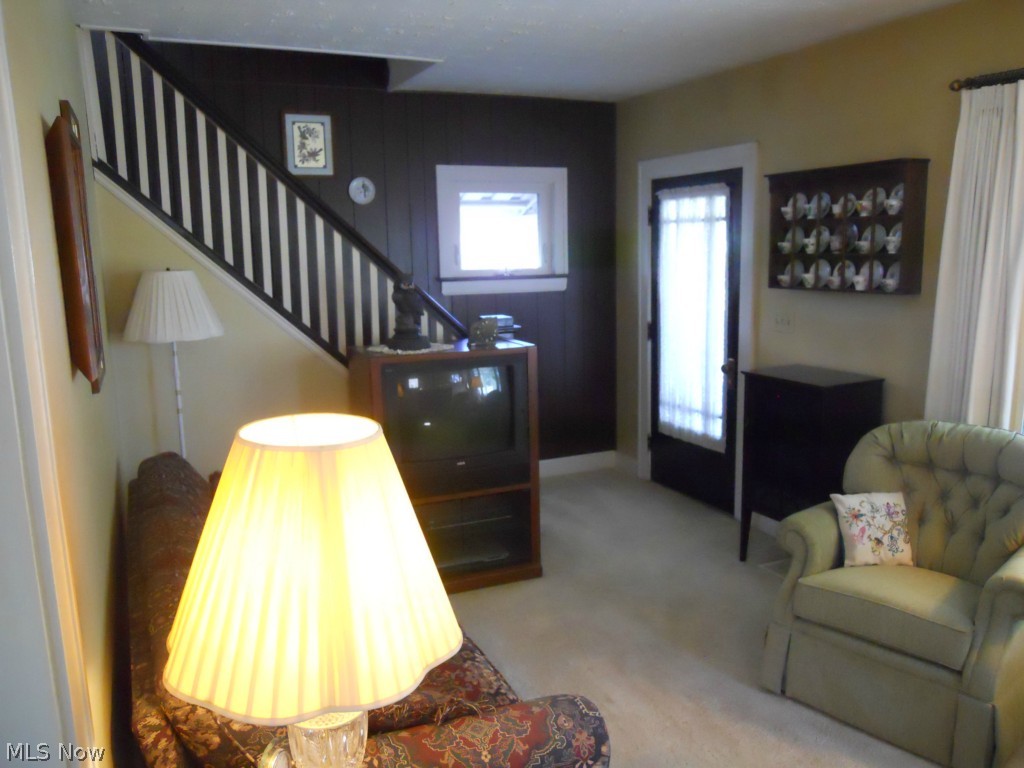 12836 Littleton Road Cleveland, OH 44125 - Photo 11 of 25