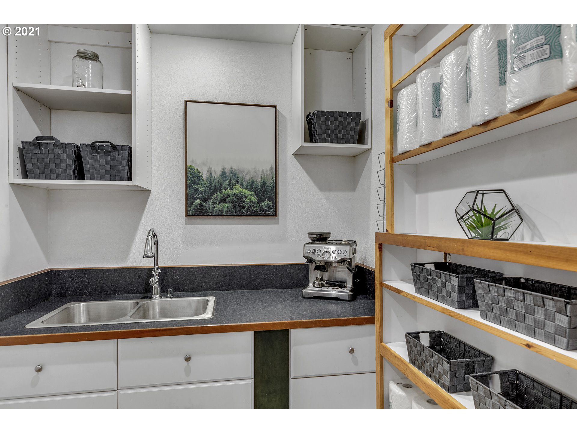 595 Northwest Country View Road White Salmon, WA 98672 - Photo 24 of 32 Gallery Image 24