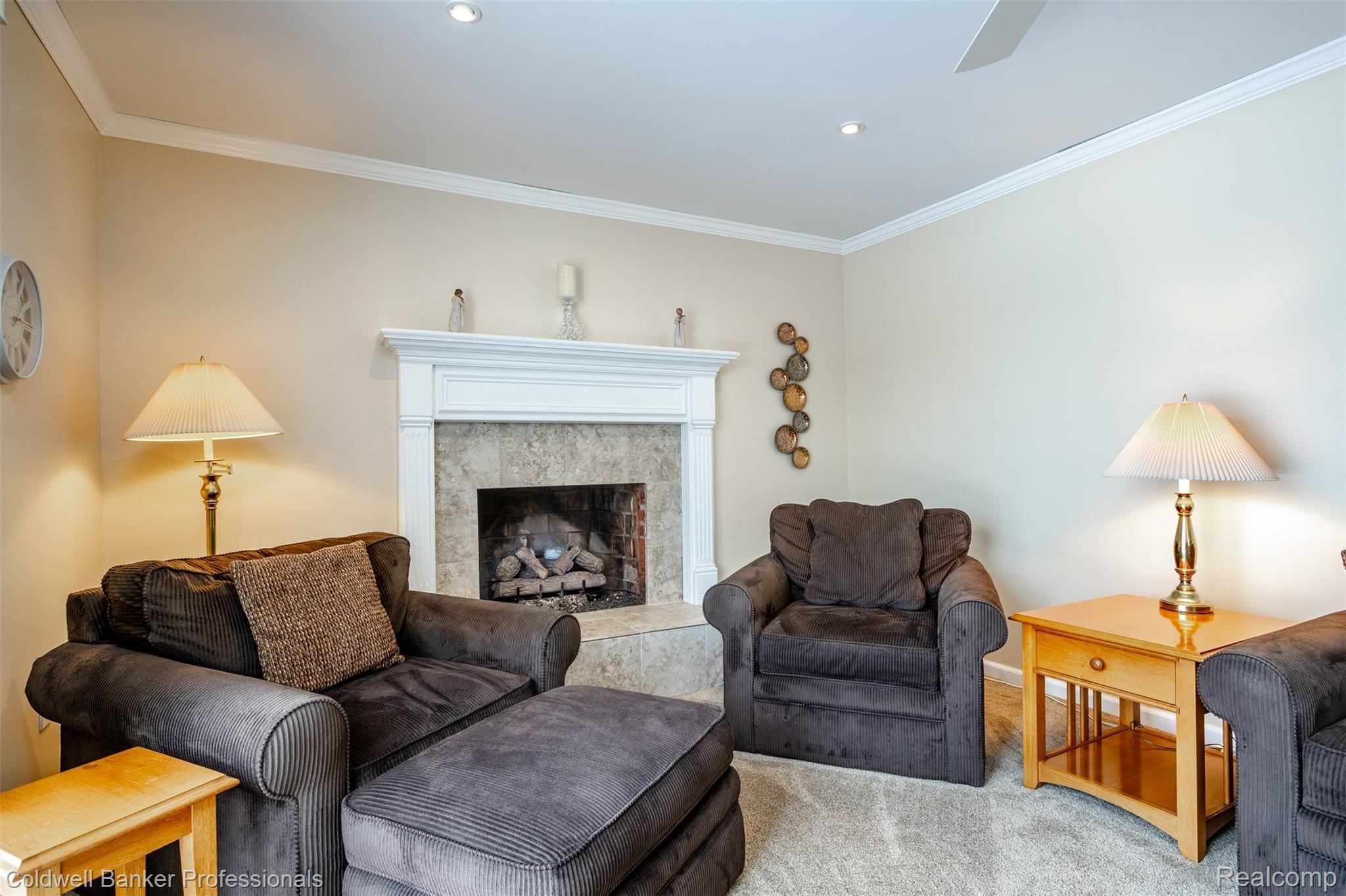 5820 Wedgewood Road Canton, MI 48187 - Photo 16 of 44 Inviting!