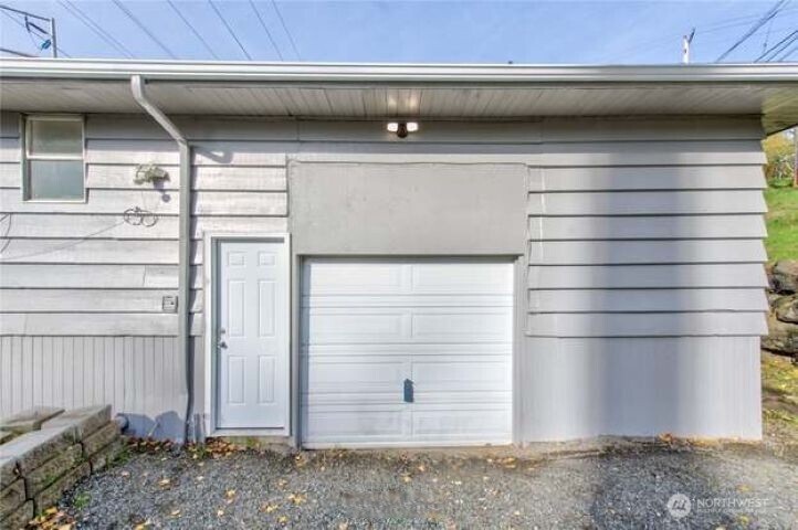 10601 55th Avenue South Seattle, WA 98178 - Photo 2 of 26 a view of parking garage