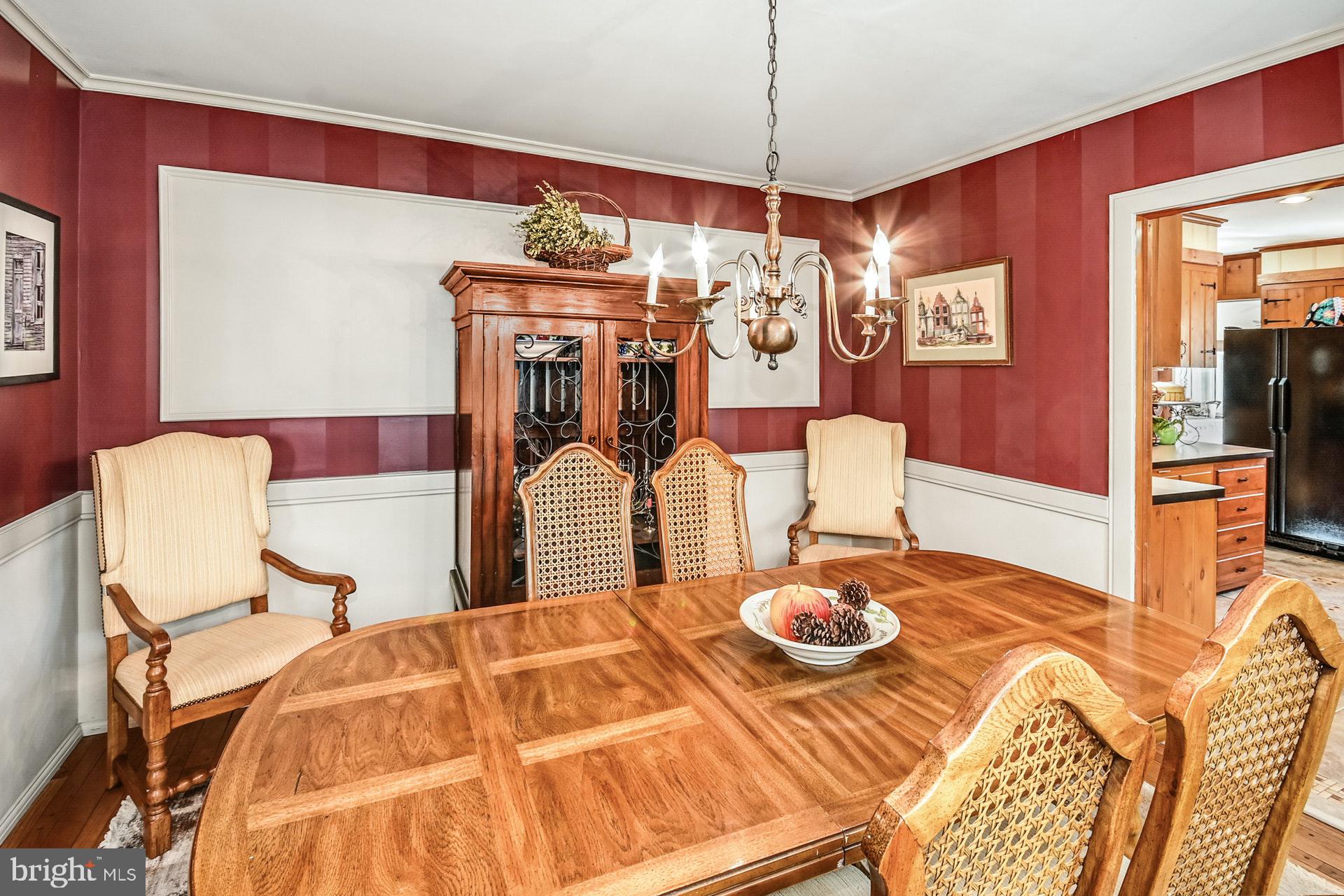 161 Brae Bourn Road Huntingdon Valley, PA 19006 - Photo 15 of 51 Dining Room