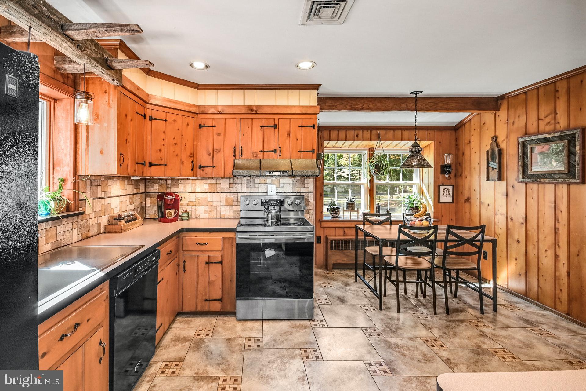 161 Brae Bourn Road Huntingdon Valley, PA 19006 - Photo 17 of 51 Kitchen
