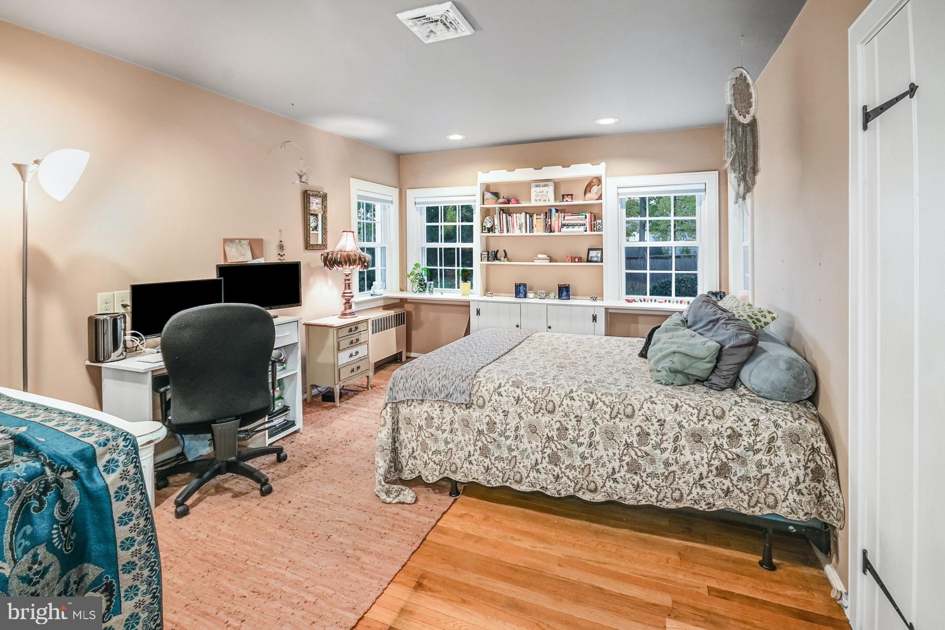 161 Brae Bourn Road Huntingdon Valley, PA 19006 - Photo 27 of 51 2nd Bedroom