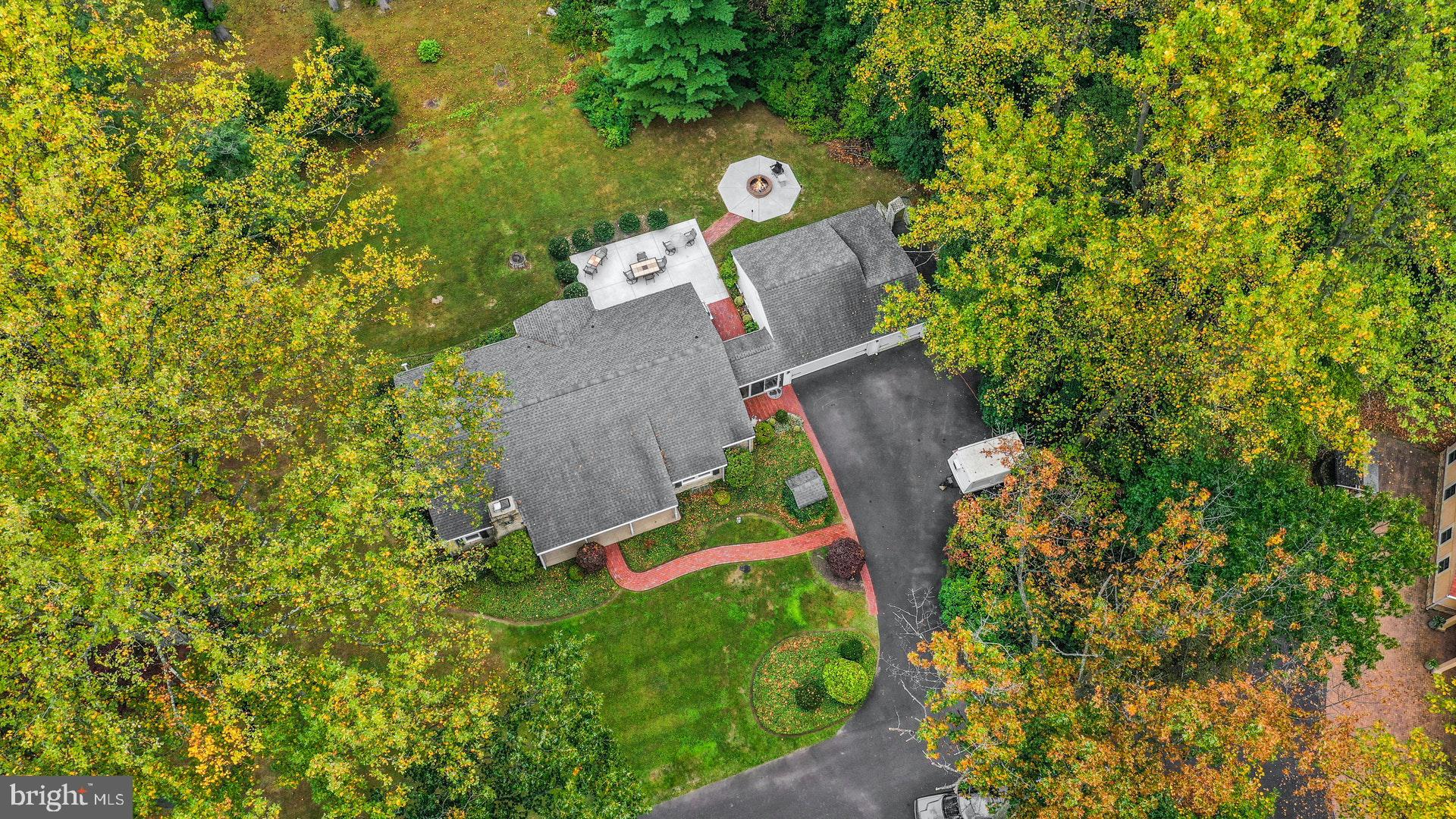 161 Brae Bourn Road Huntingdon Valley, PA 19006 - Photo 47 of 51 Drone
