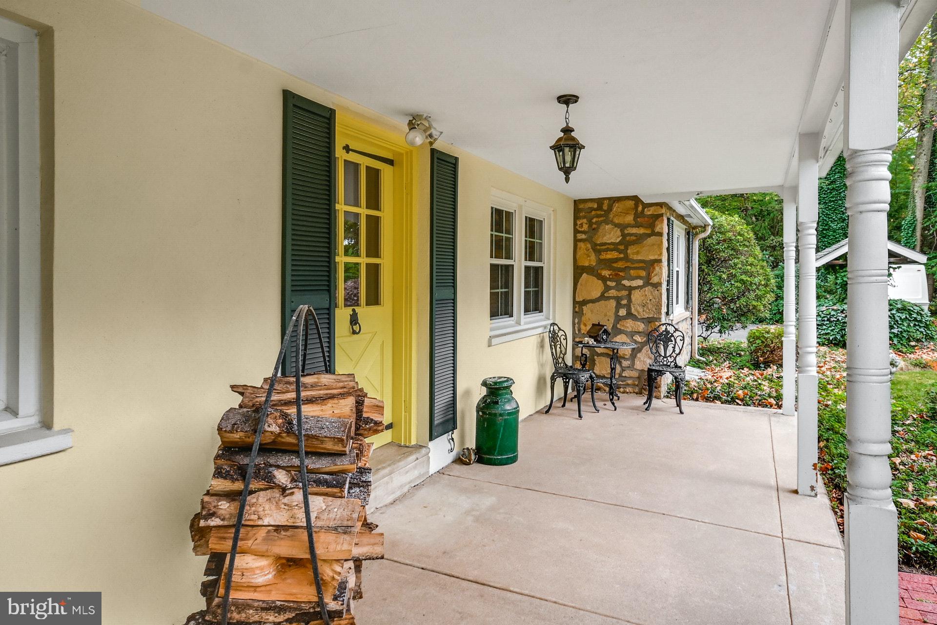 161 Brae Bourn Road Huntingdon Valley, PA 19006 - Photo 7 of 51 Front Porch