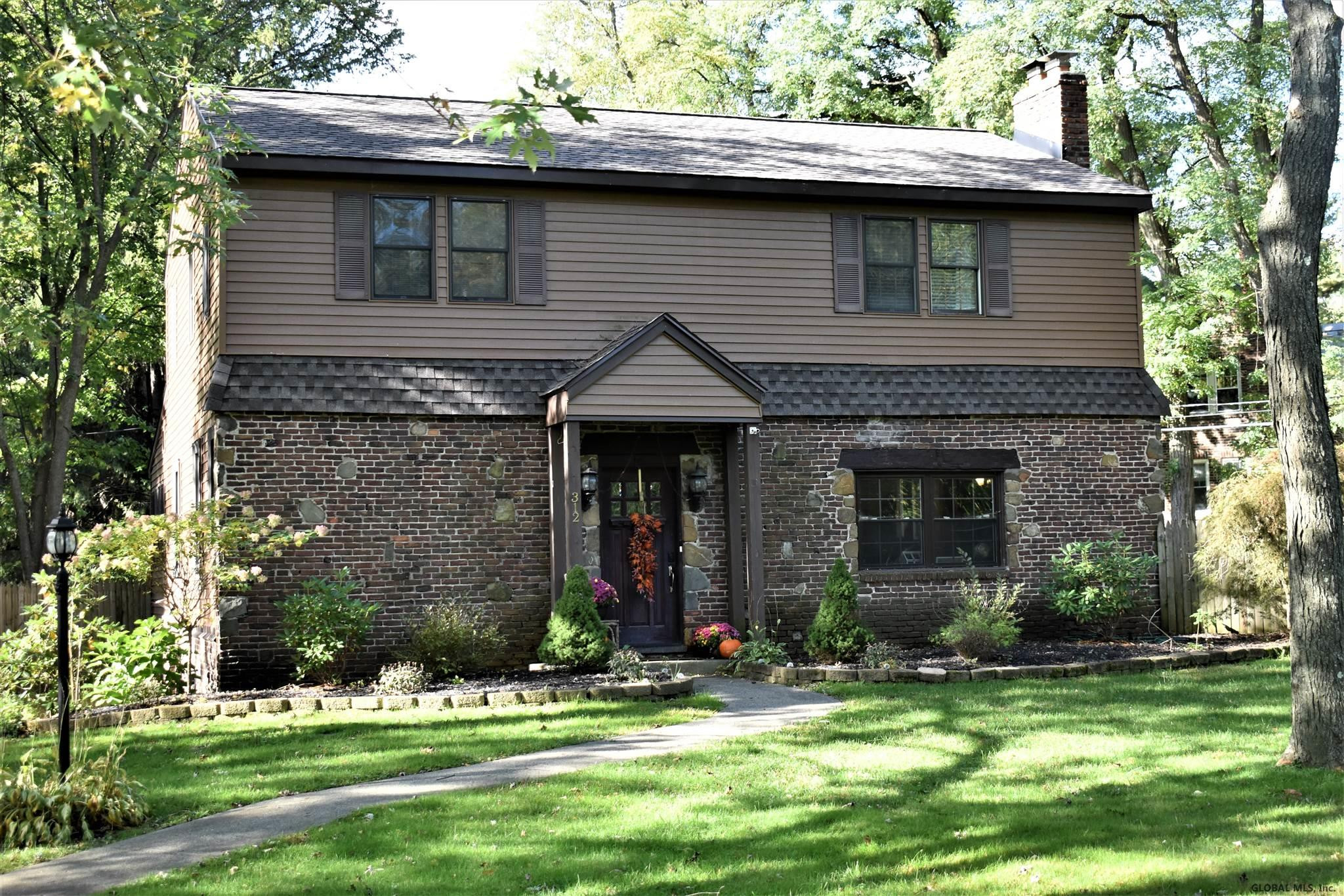312 Osborne Road Albany, NY 12211 - Photo 4 of 24 Photo 4