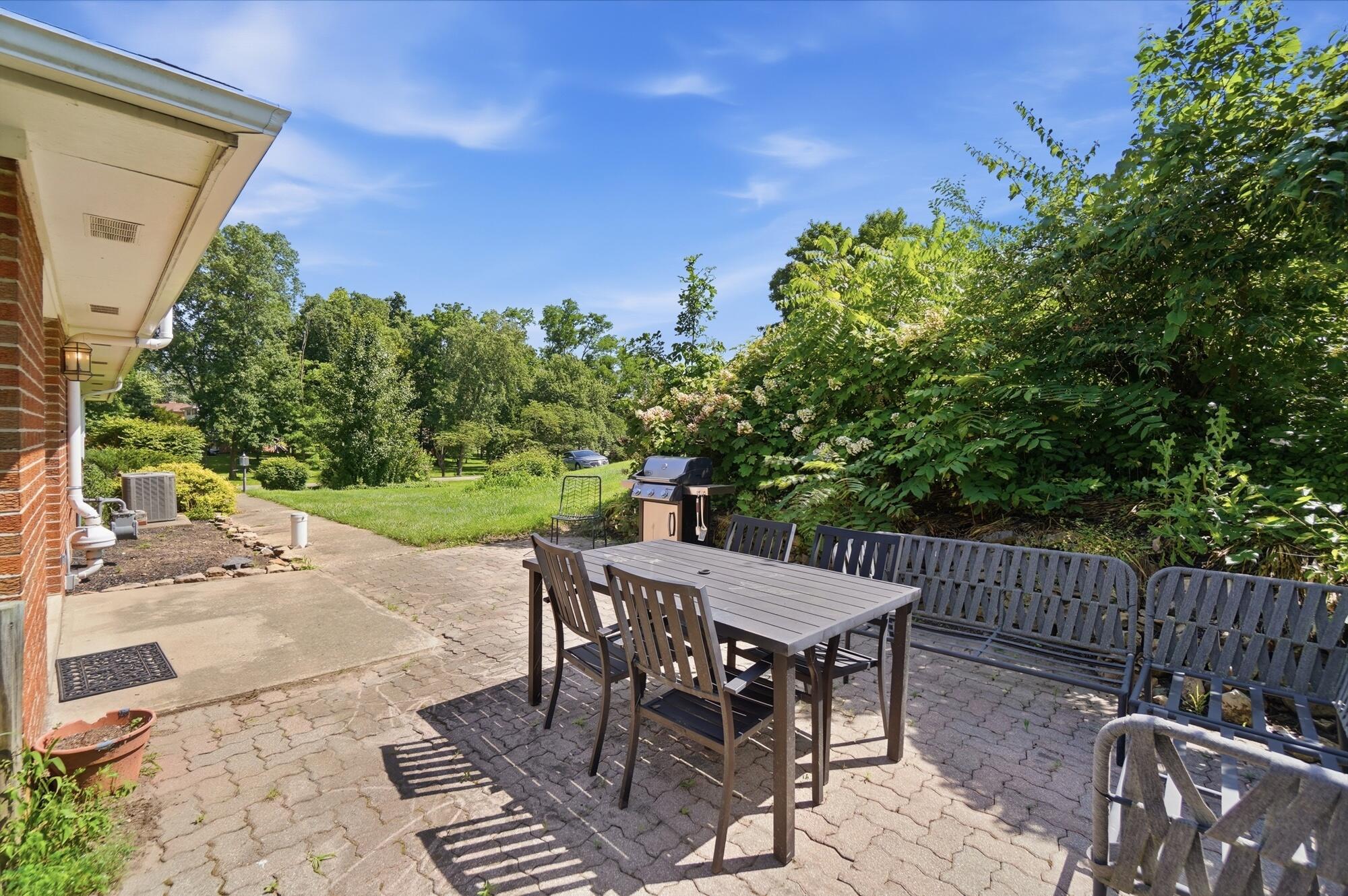 1858 Devon Drive Springfield, OH 45503 - Photo 52 of 55 054