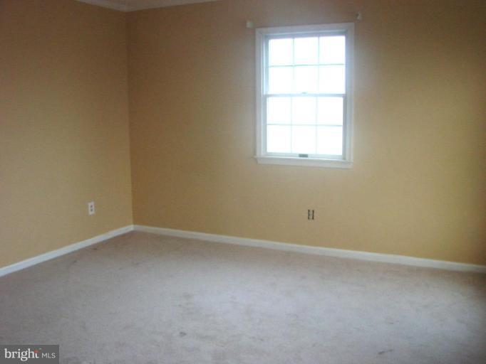 23071 Fleming Road Denton, MD 21629 - Photo 13 of 21 Family Room