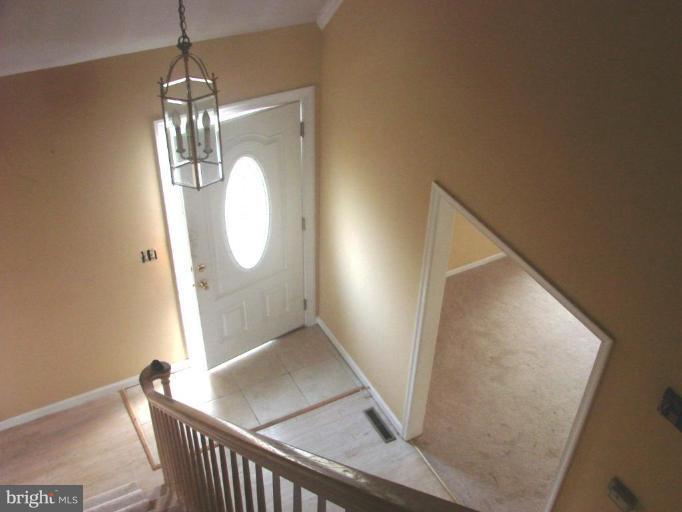 23071 Fleming Road Denton, MD 21629 - Photo 5 of 21 Entrance / Foyer
