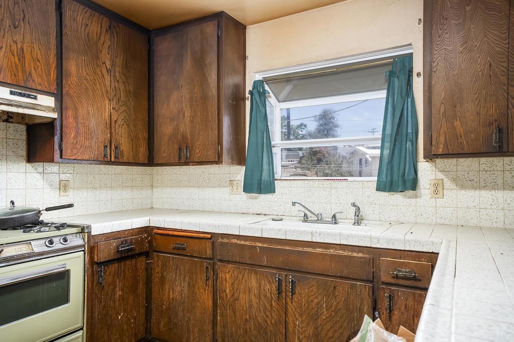 115 Beech Place El Cajon, CA 92021 - Photo 21 of 45