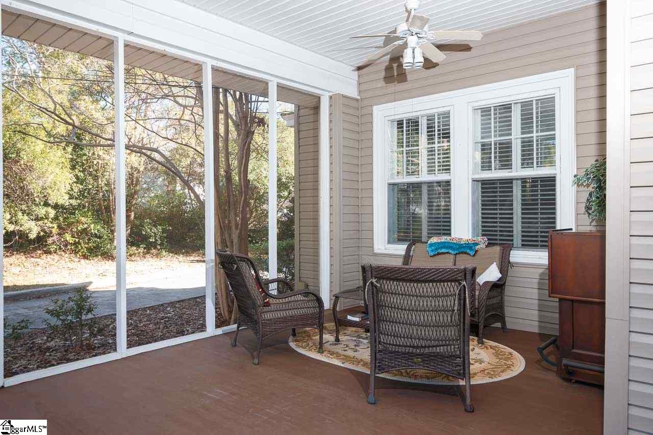 203 South Adair Street Clinton, SC 29325 - Photo 2 of 32