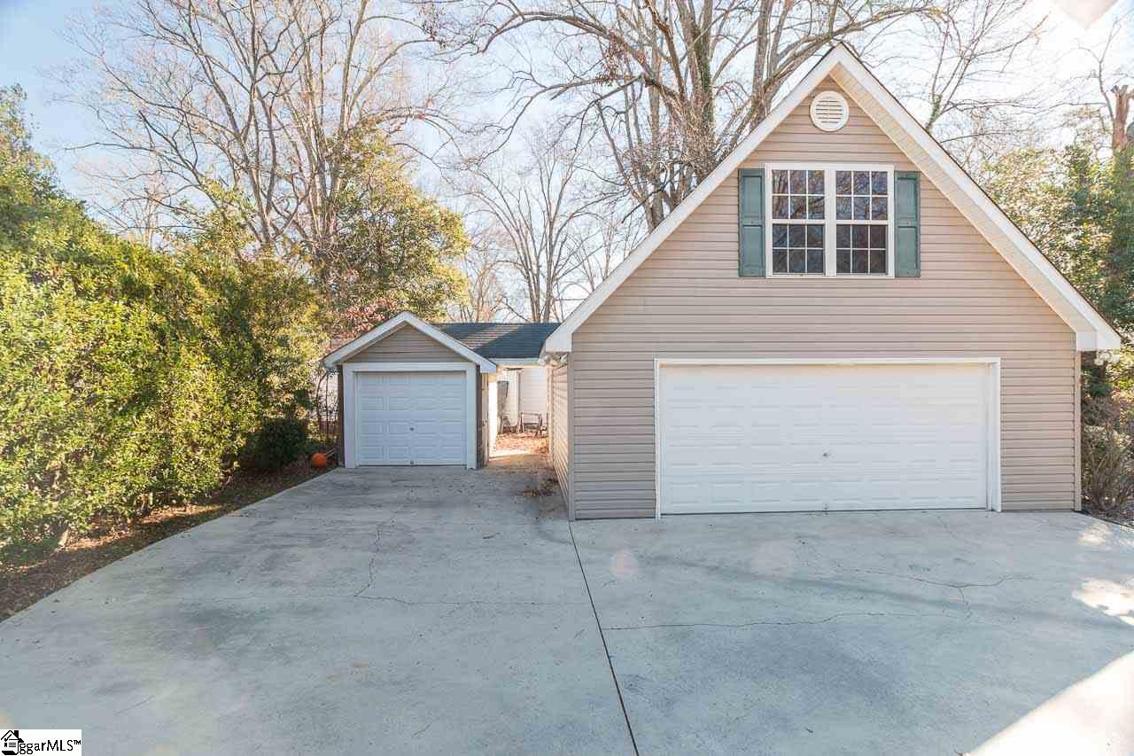 203 South Adair Street Clinton, SC 29325 - Photo 26 of 32