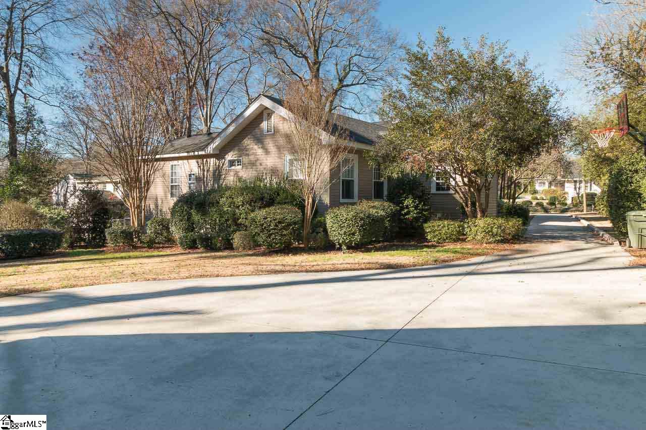 203 South Adair Street Clinton, SC 29325 - Photo 31 of 32