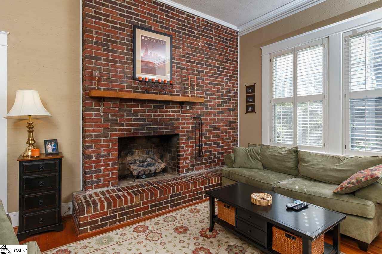 203 South Adair Street Clinton, SC 29325 - Photo 9 of 32