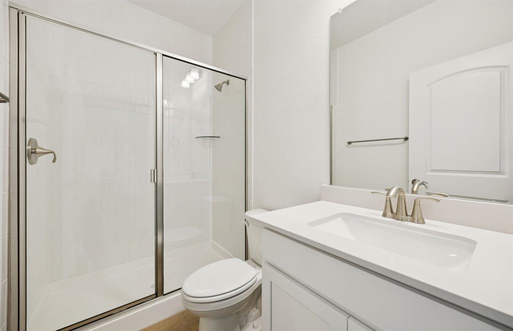 11173 Roxburgh Road Fort Worth, TX 76052 - Photo 20 of 21 *Floorplan representation, not actual home - Spacious secondary bathroom