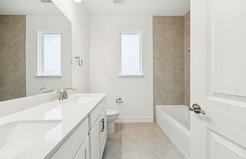 11173 Roxburgh Road Fort Worth, TX 76052 - Photo 21 of 21 *Floorplan representation, not actual home - Spacious secondary bathroom