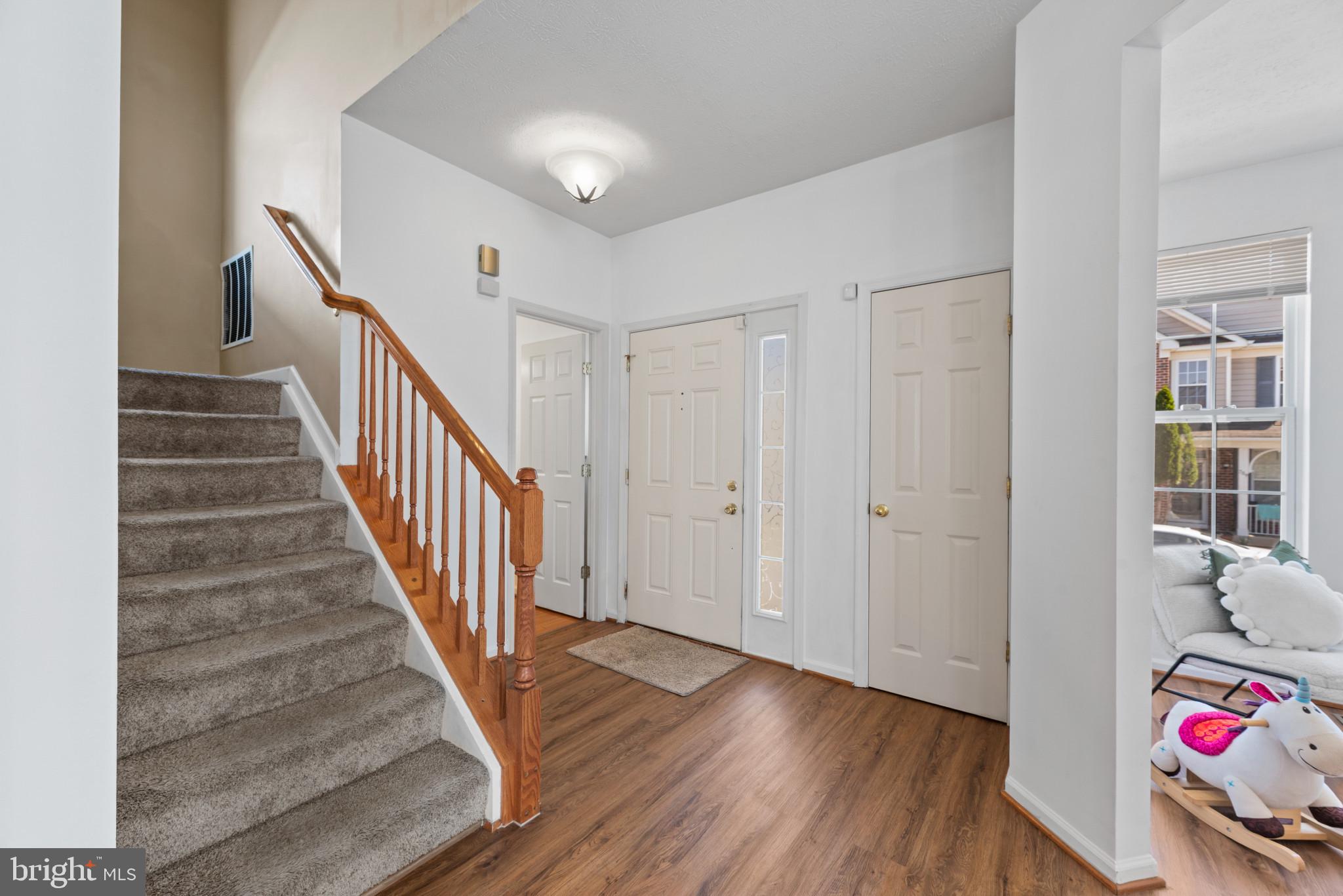 710 Luke Road Baltimore, MD 21220 - Photo 5 of 35 Foyer