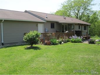 19409 Jones Road Jerseyville, IL 62052 - Photo 16 of 20 Gallery Image 16