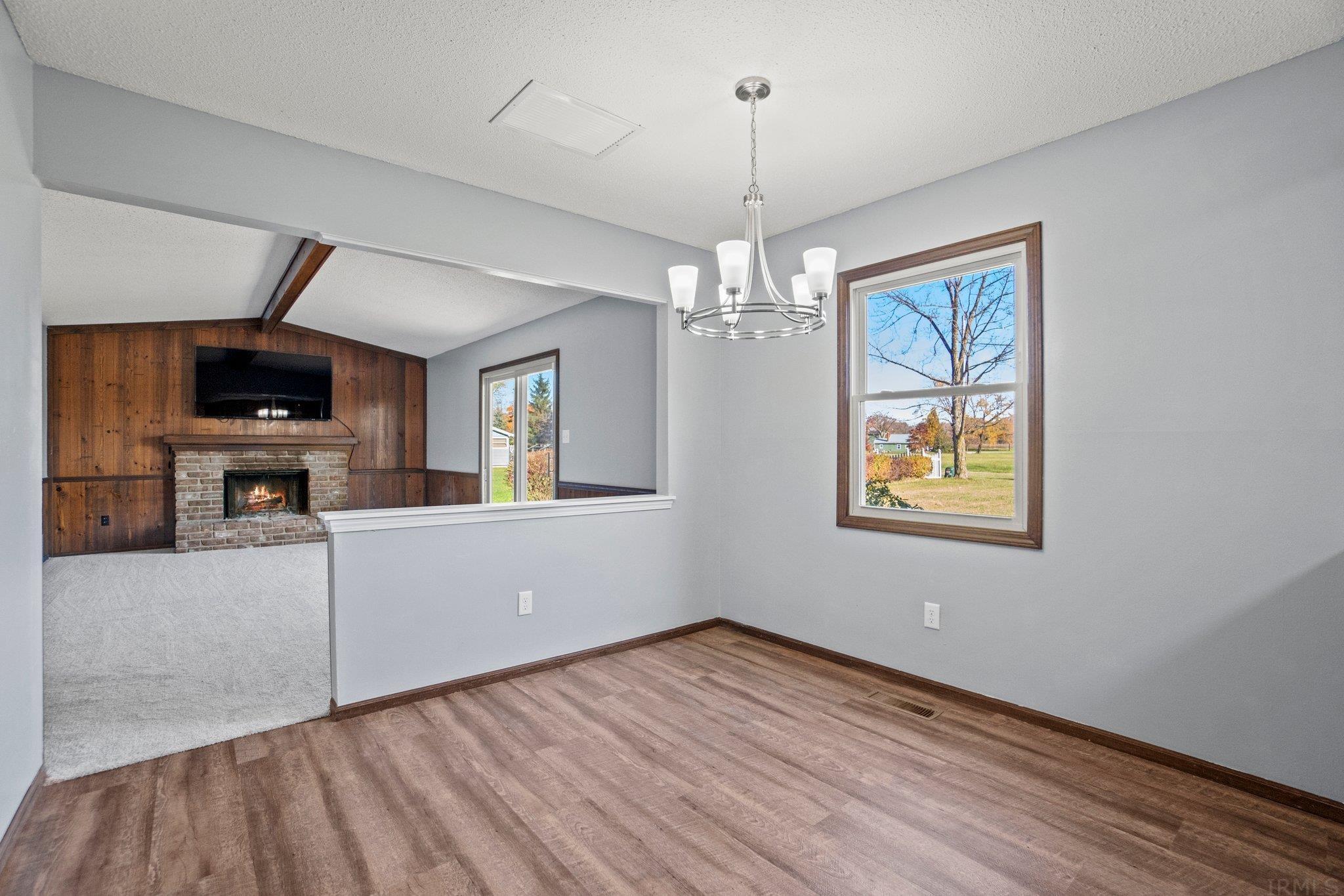 1805 Shamrock Road Fort Wayne, IN 46819 - Photo 14 of 36