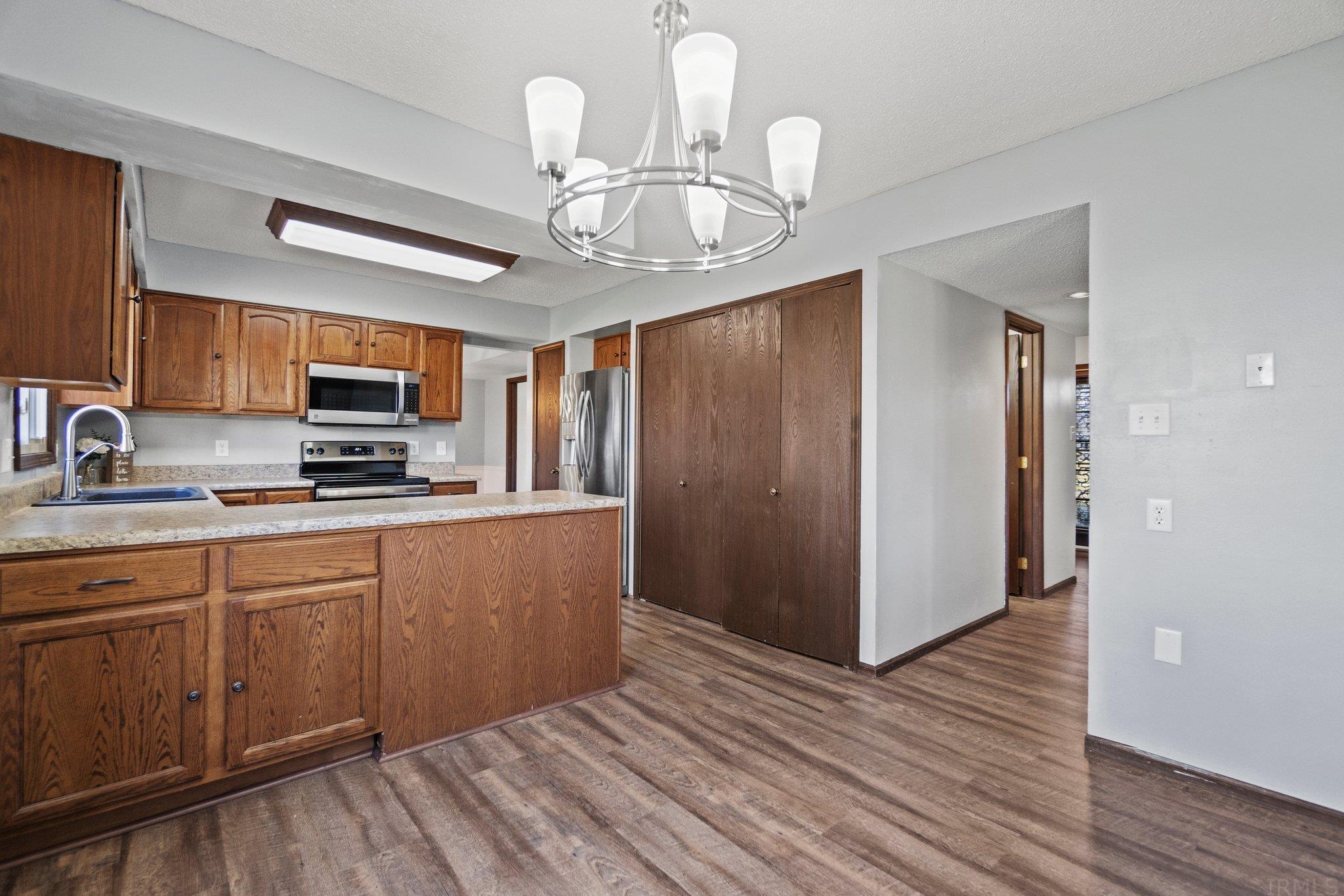 1805 Shamrock Road Fort Wayne, IN 46819 - Photo 15 of 36